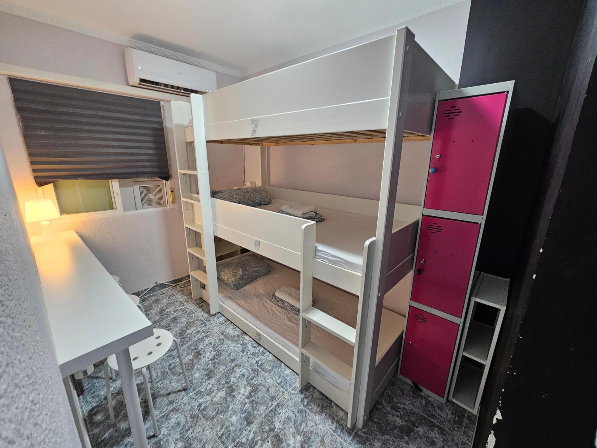Apartamento Habitación Familiar Madrid Exterior foto